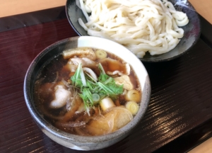 四方吉うどん アイキャッチ画像